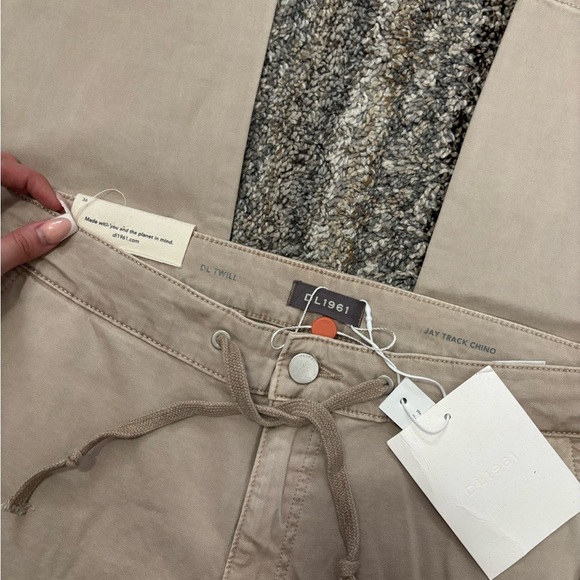 DL1961 Jay Track Chino Pants Sz 36 NWT | DL1961 Men Chino Pants In Brit NEW - - Picture 8 of 13